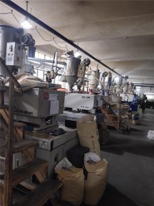 factory injection molding machine